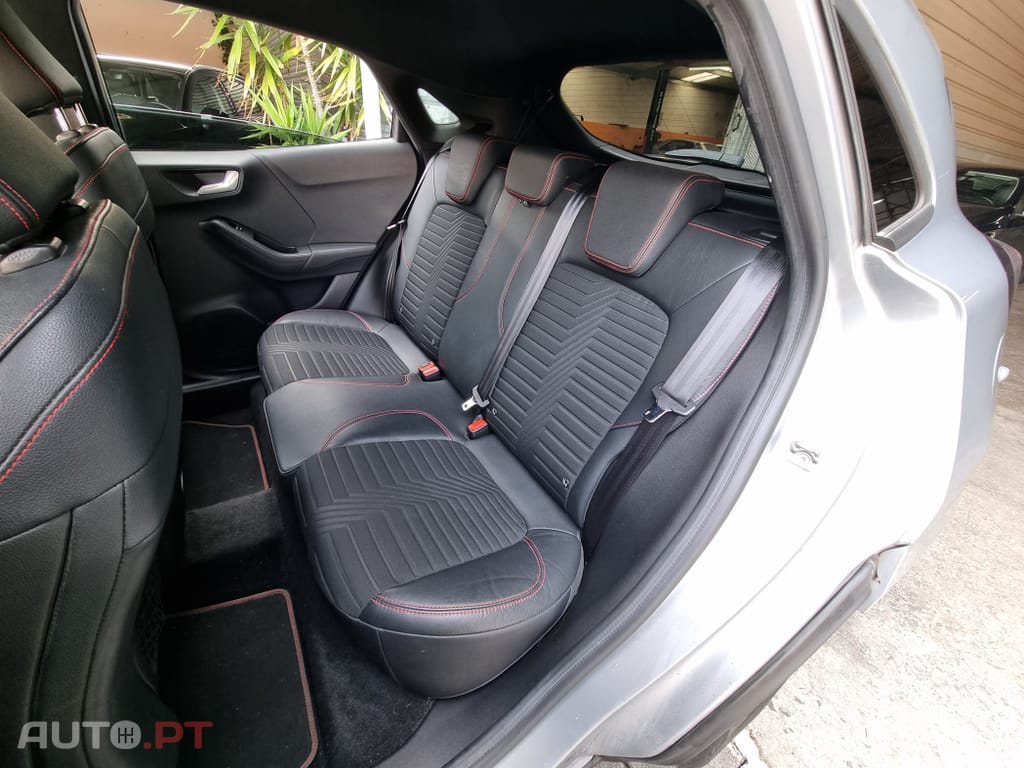 Ford Puma 1.0 EcoBoost MHEV ST-Line