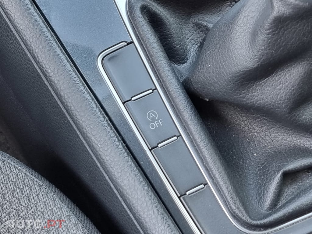 Volkswagen Golf 1.0 TSI Confortline