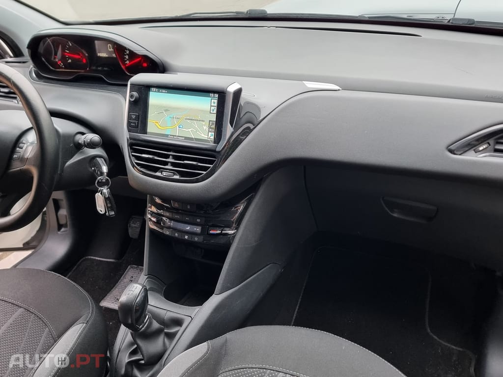 Peugeot 208 1.6 e-HDi Active