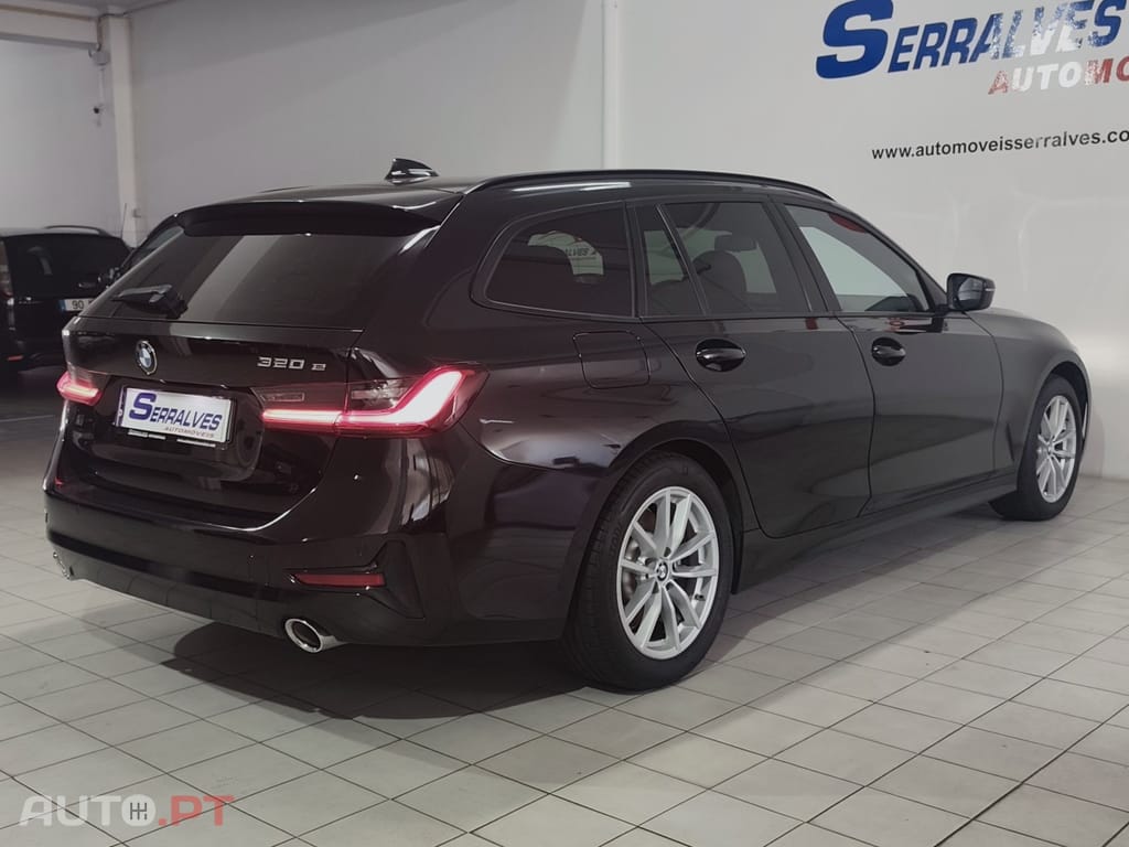BMW 320 e Touring Auto