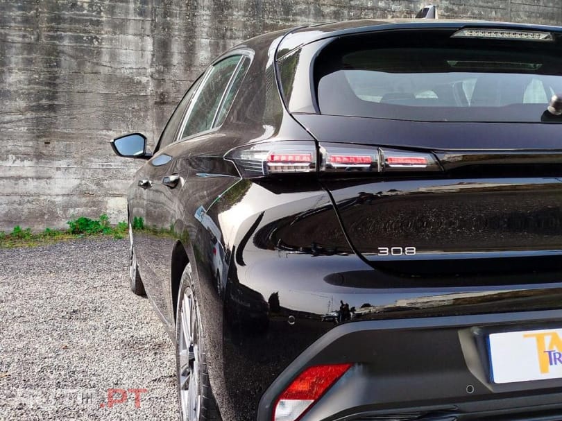 Peugeot 308 PureTech 130 EAT8 Active Pack