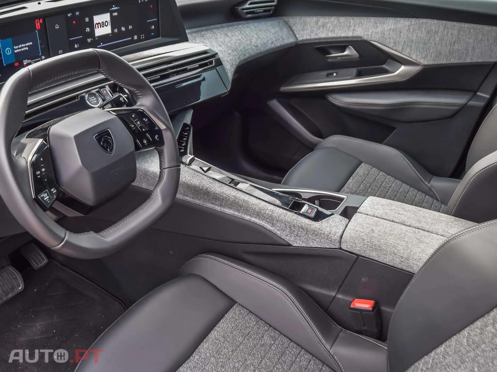 Peugeot 3008 1.2 Hybrid Allure e-DCS6