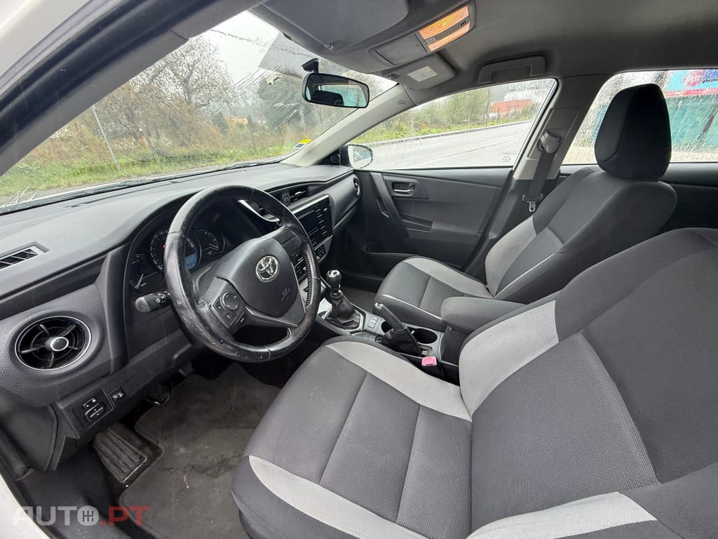 Toyota Auris 1.4 D-4D