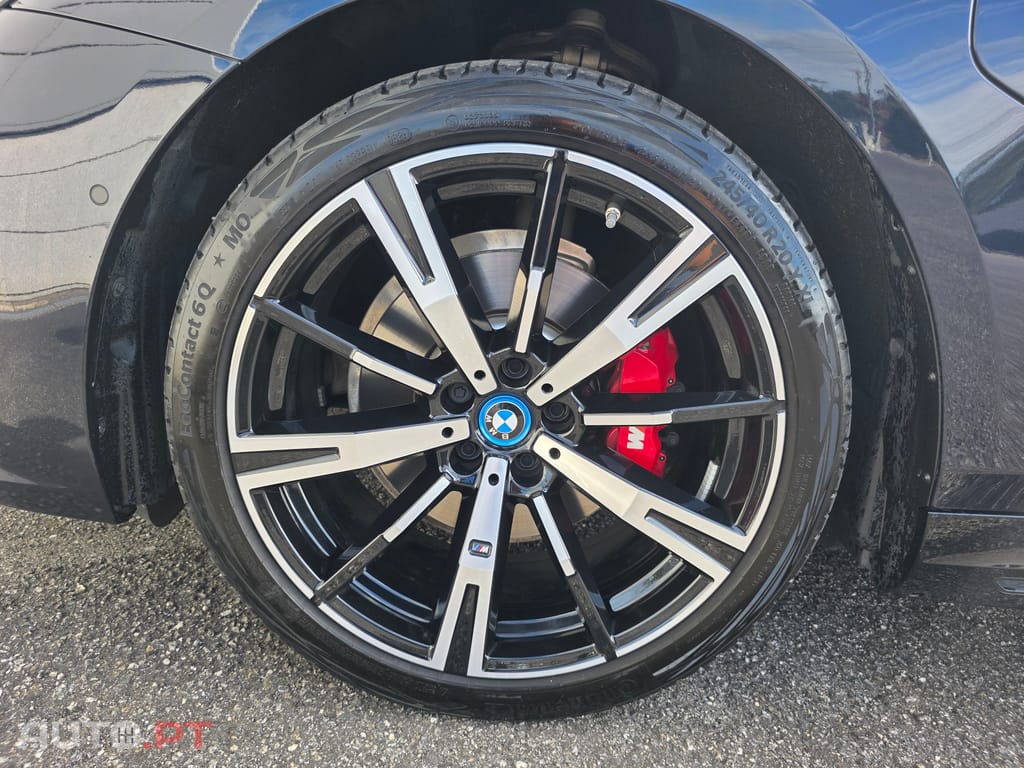 BMW 530 e Pack Desportivo M Pro