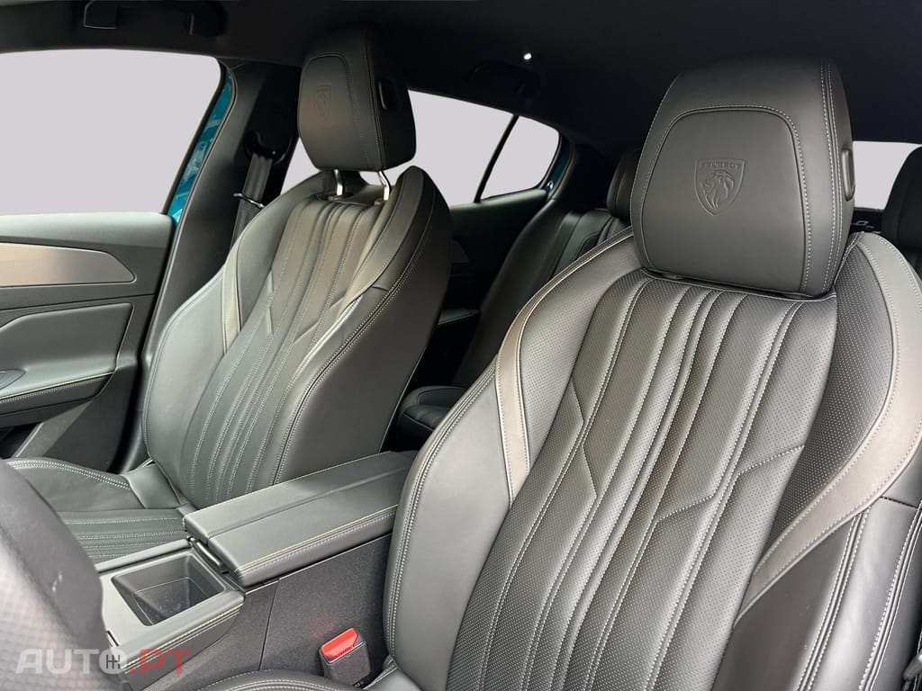 Peugeot 408 PHEV 180 e-EAT8 GT I.V.A DEDUTIVEL 