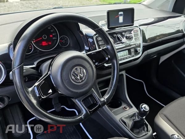 Volkswagen Up! 1.0 75 CV