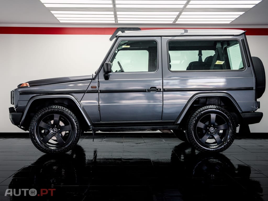 Mercedes-Benz G 320 Auto