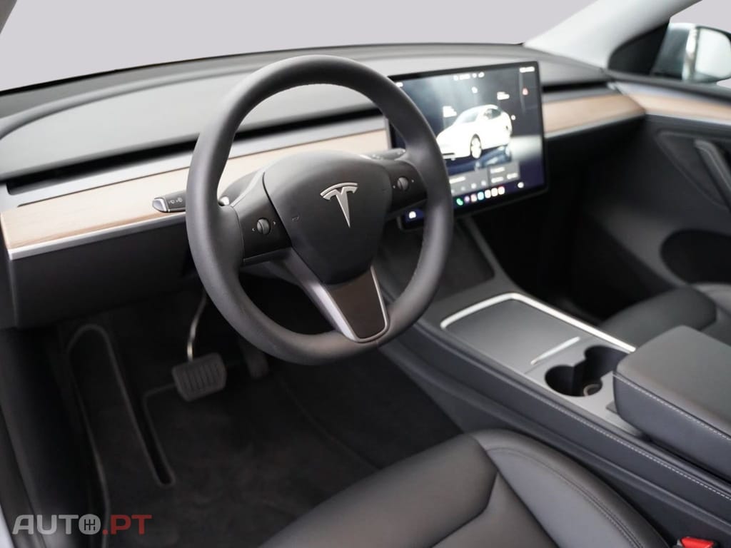 Tesla Model Y Long Range Dual Motor 94% I.V.A DEDUTIVEL