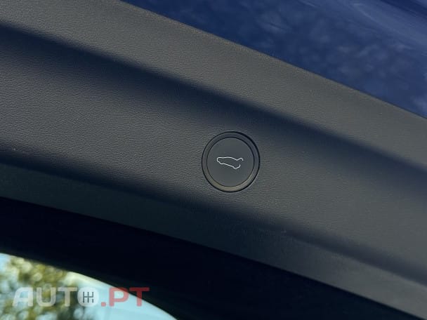 Tesla Model Y Standard RWD