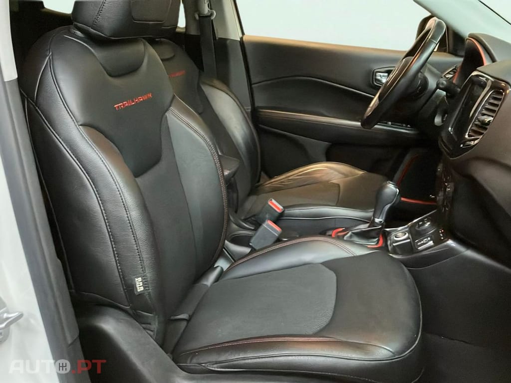 Jeep Compass 1.3 TG Trailhawk