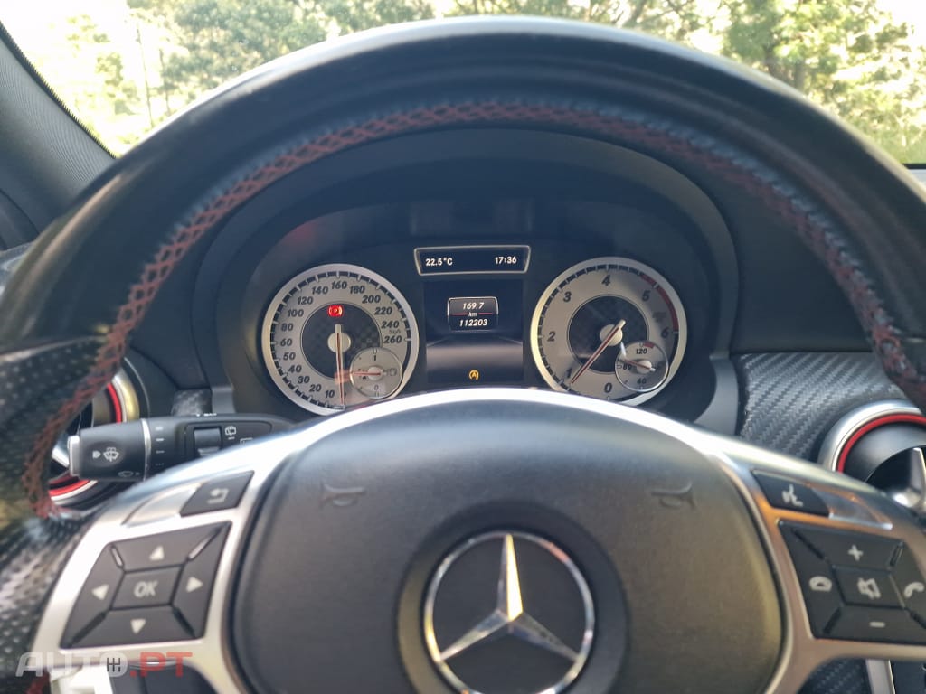 Mercedes-Benz A 180 d AMG Line