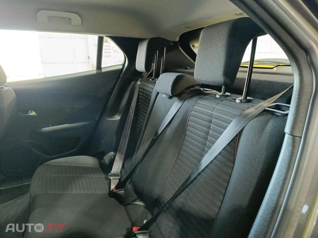 Peugeot 2008 1.2 PureTech Active