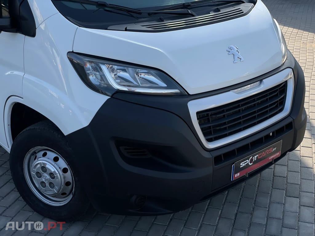 Peugeot Boxer 2.2 Blue HDi 335 L3H3 Pro