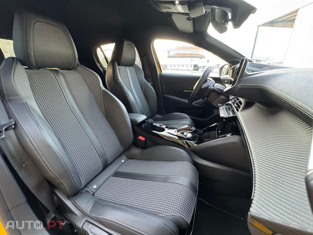 Peugeot E-208 50 kWh GT Line