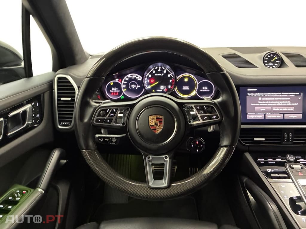 Porsche Cayenne Turbo S E-Hybrid
