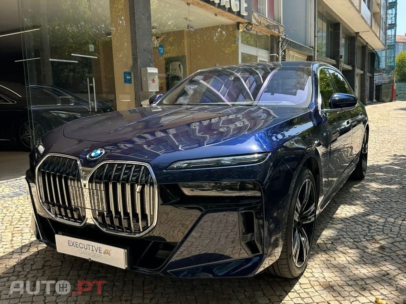 BMW i7 xDrive60 Pack Desportivo M Pro