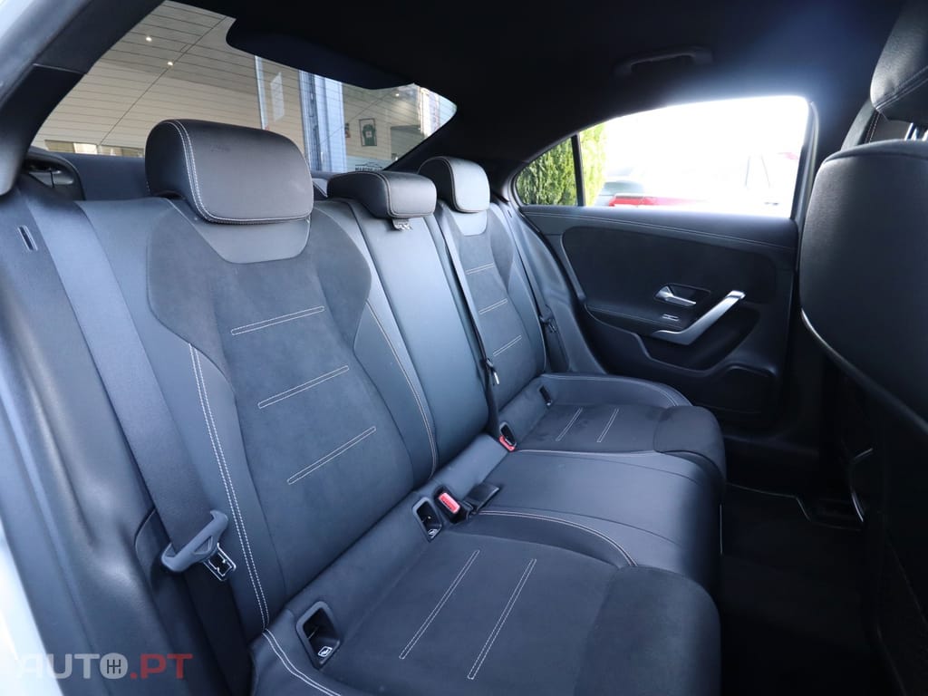 Mercedes-Benz A 250 A 250e AMG