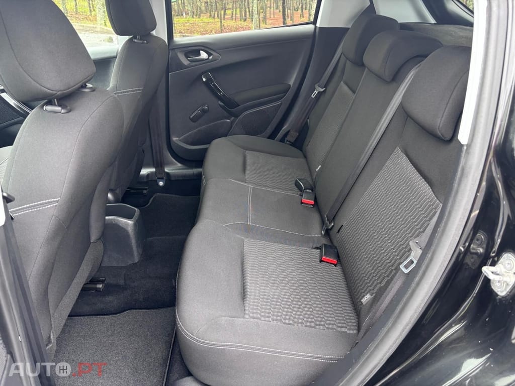 Peugeot 208 1.6 BlueHDi Allure