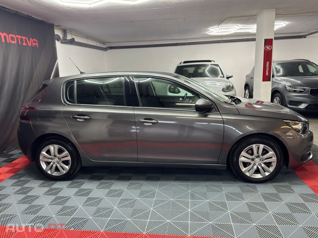 Peugeot 308 1.5 BlueHDi Allure EAT8