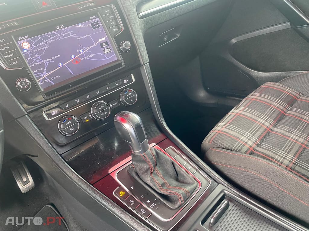 Volkswagen Golf 2.0 TSi GTi DSG Performance