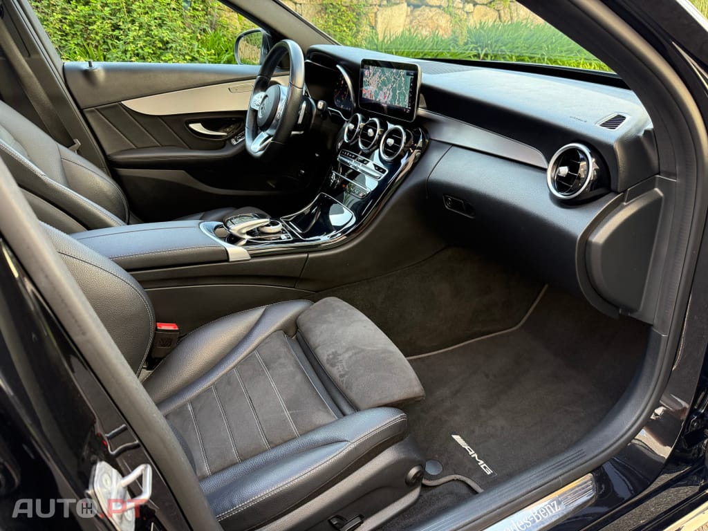Mercedes-Benz C 300 de AMG Line