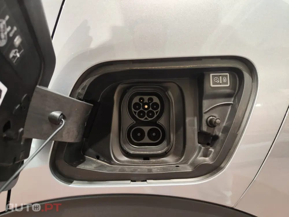 Peugeot E-2008 54 kWh Allure
