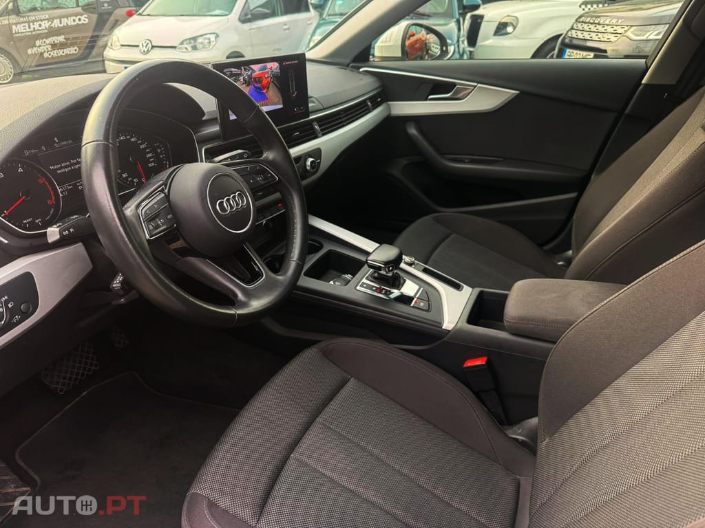 Audi A4 Avant 30 TDI S tronic