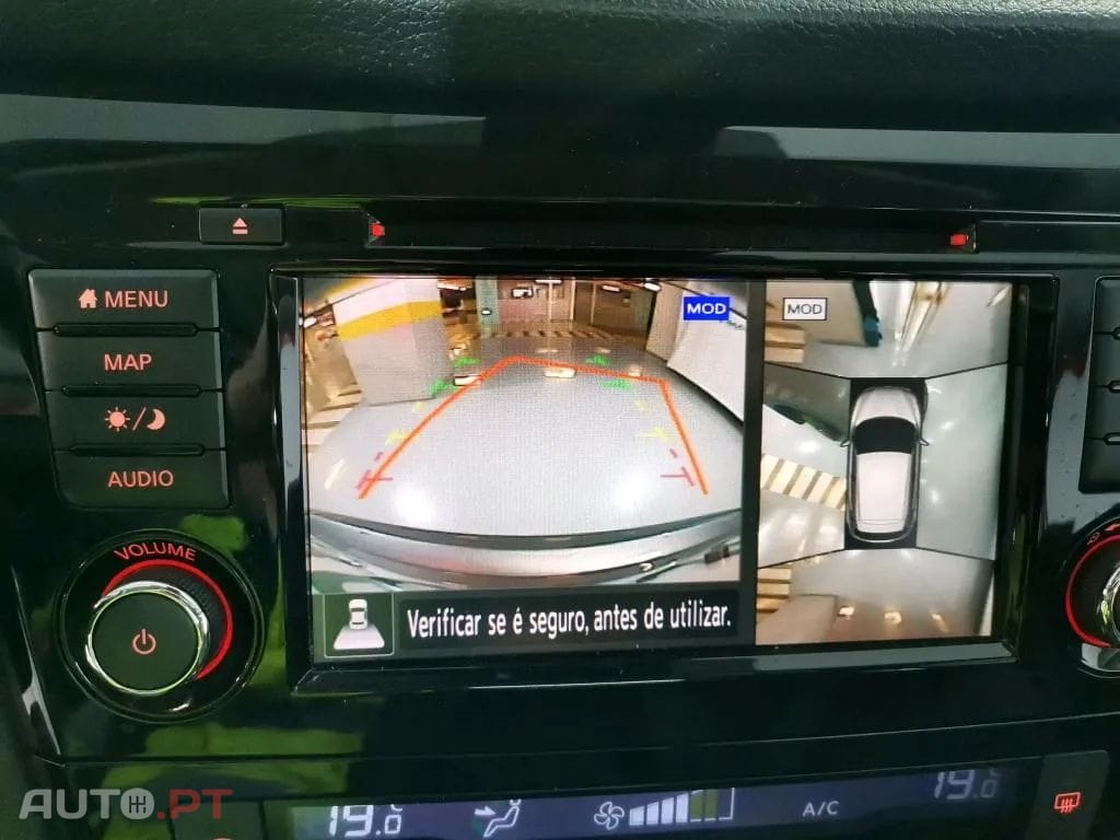 Nissan Qashqai 1.5 dCi N-Connecta J18