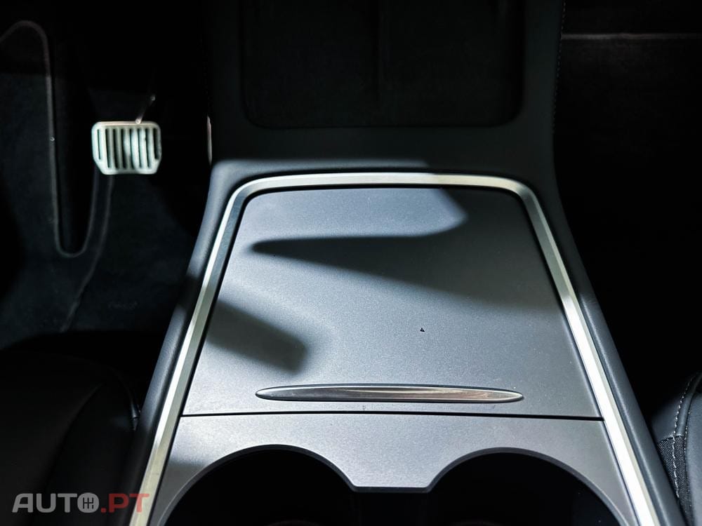 Tesla Model Y Standard
