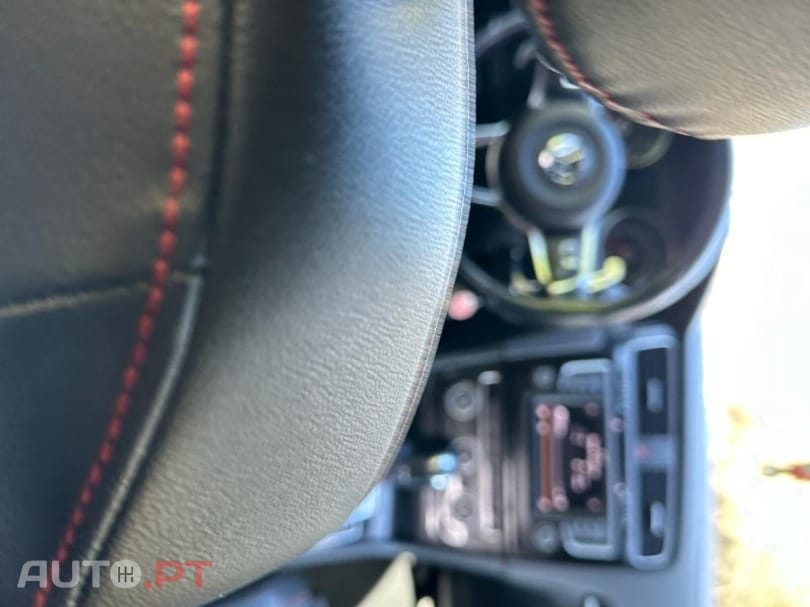 Volkswagen Golf 2.0 TSi GTi DSG Performance