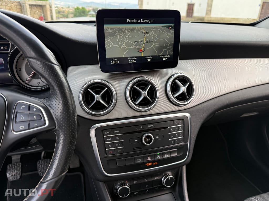 Mercedes-Benz GLA 180 d Style