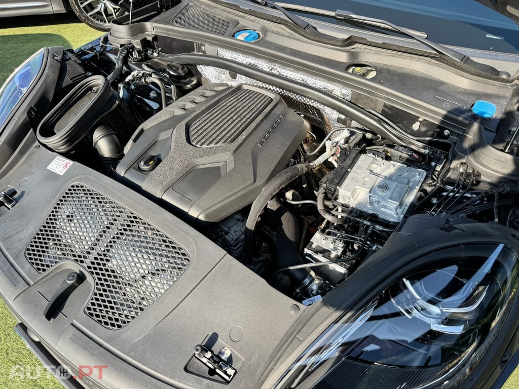 Porsche Macan T