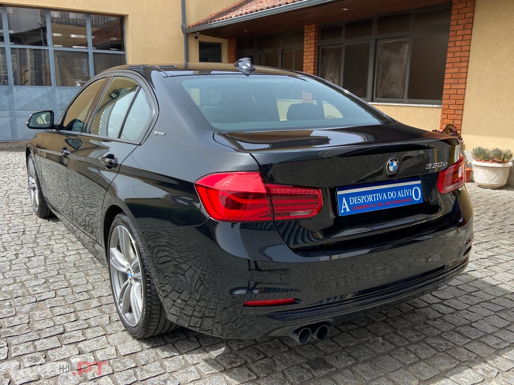 BMW 330 e iPerformace Line Sport Auto