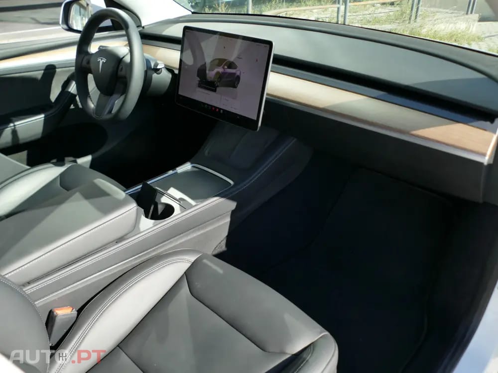 Tesla Model Y Tração Traseira