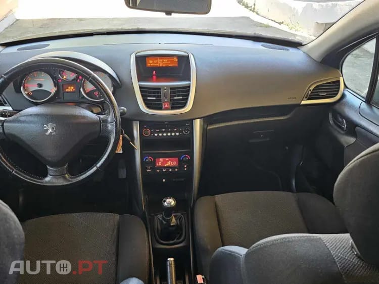 Peugeot 207 SW 1.4 VTi Sportium