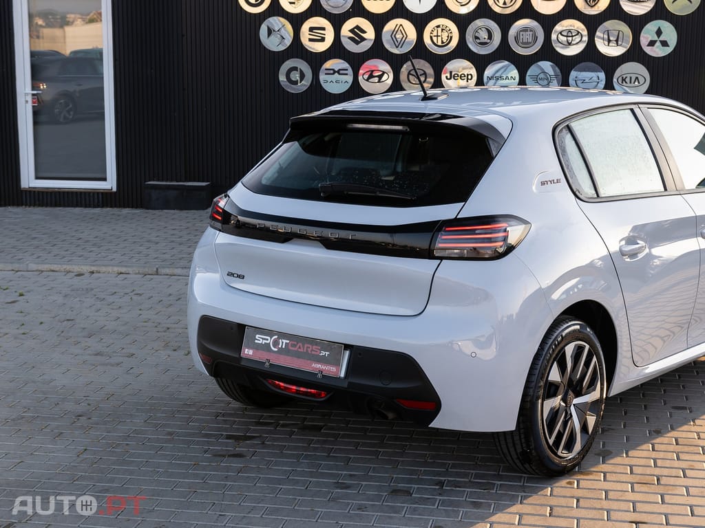 Peugeot 208 1.2 PureTech Style