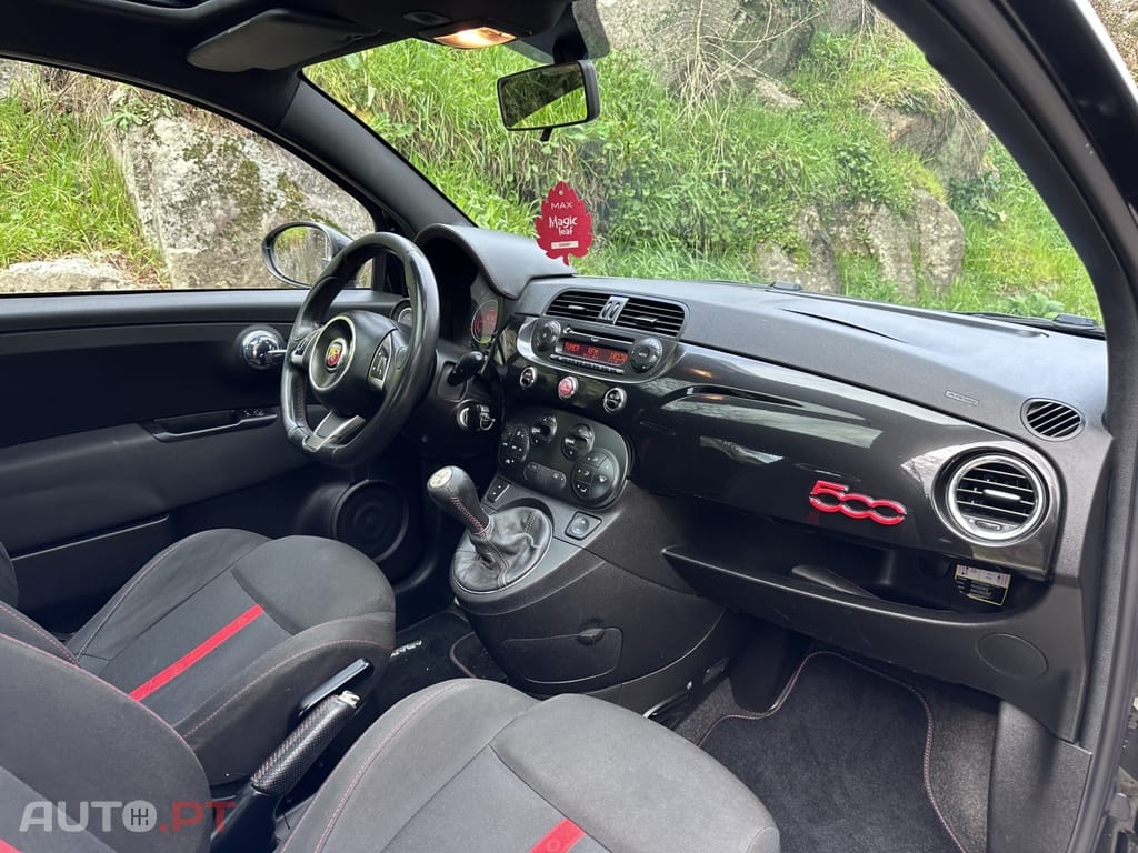 Abarth 500 1.4 T-Jet Competizione
