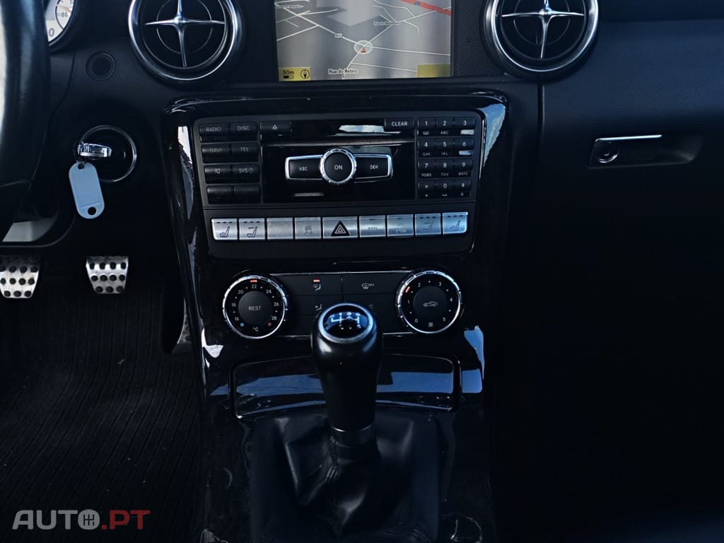 Mercedes-Benz SLK 200 (BlueEFFICIENCY)