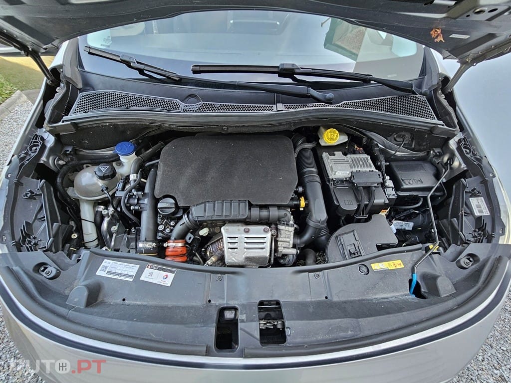 Peugeot 2008 1.2 PureTech Allure