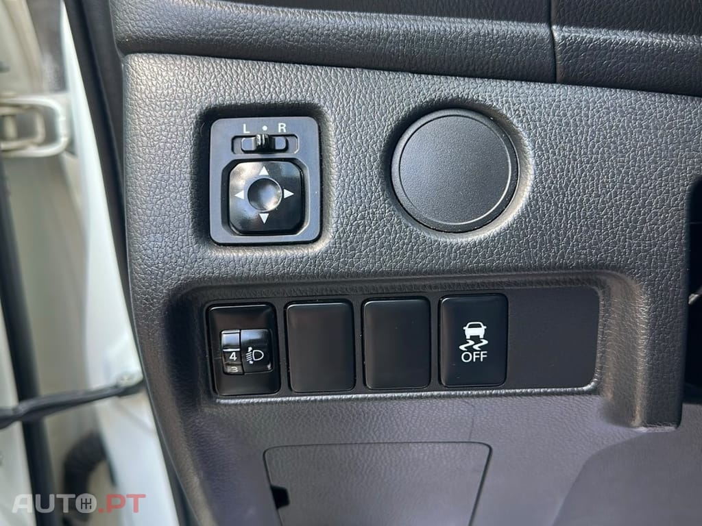 Mitsubishi L200 2.3 DI-D CD Invite 4WD