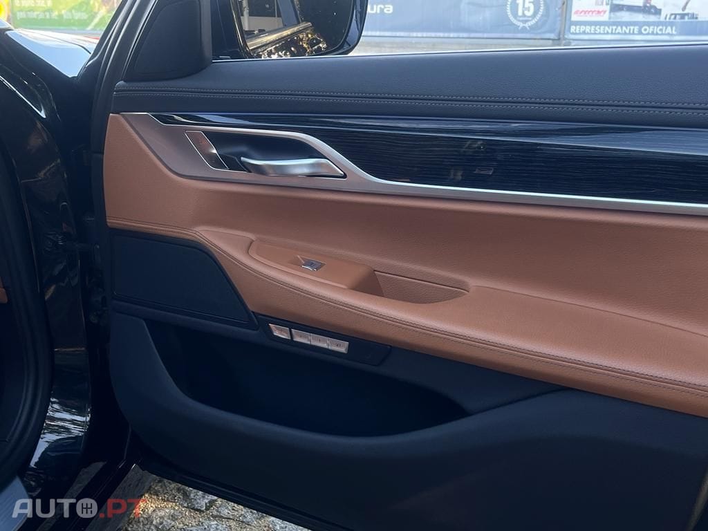 BMW 730 D PACK M CARBON CORE