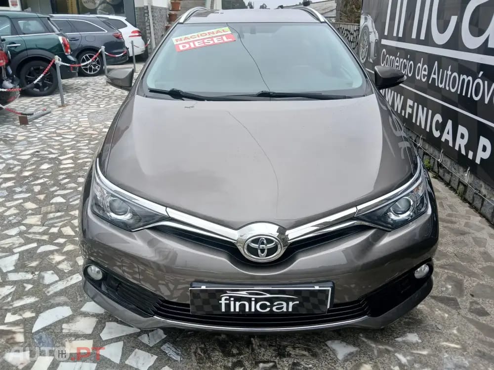 Toyota Auris Touring Sports 1.4 D-4D Exclusive+Navi