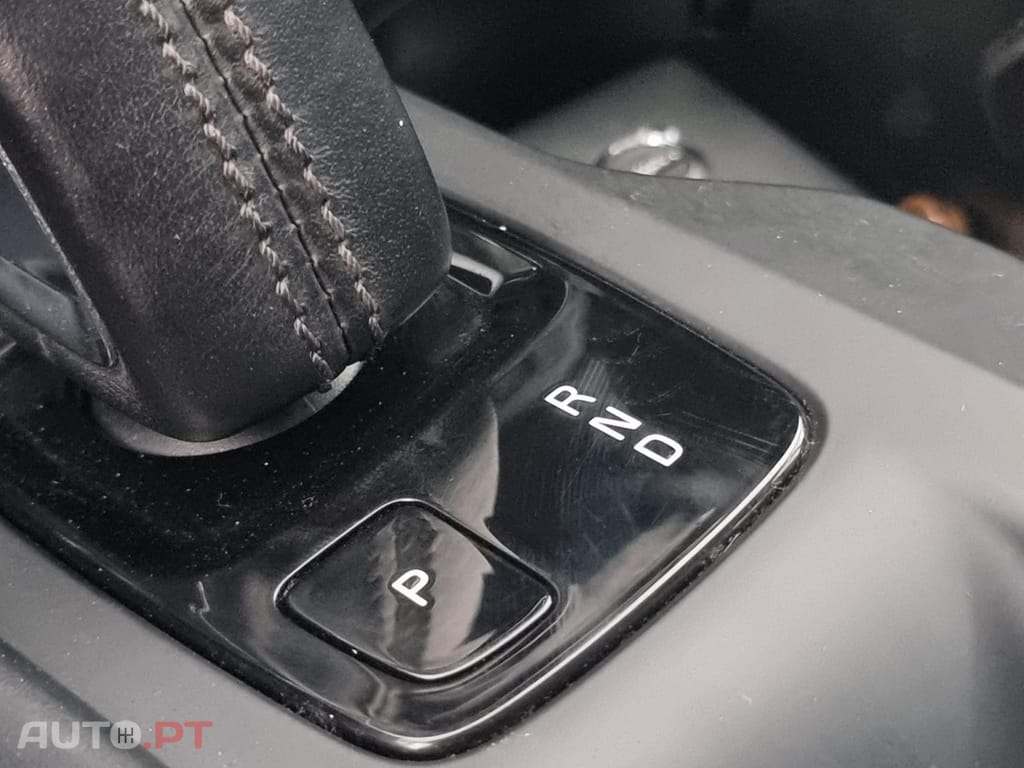 Volvo XC40 2.0 D3 Momentum Plus Geartronic