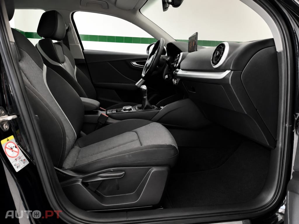 Audi Q2 30 TFSI S line