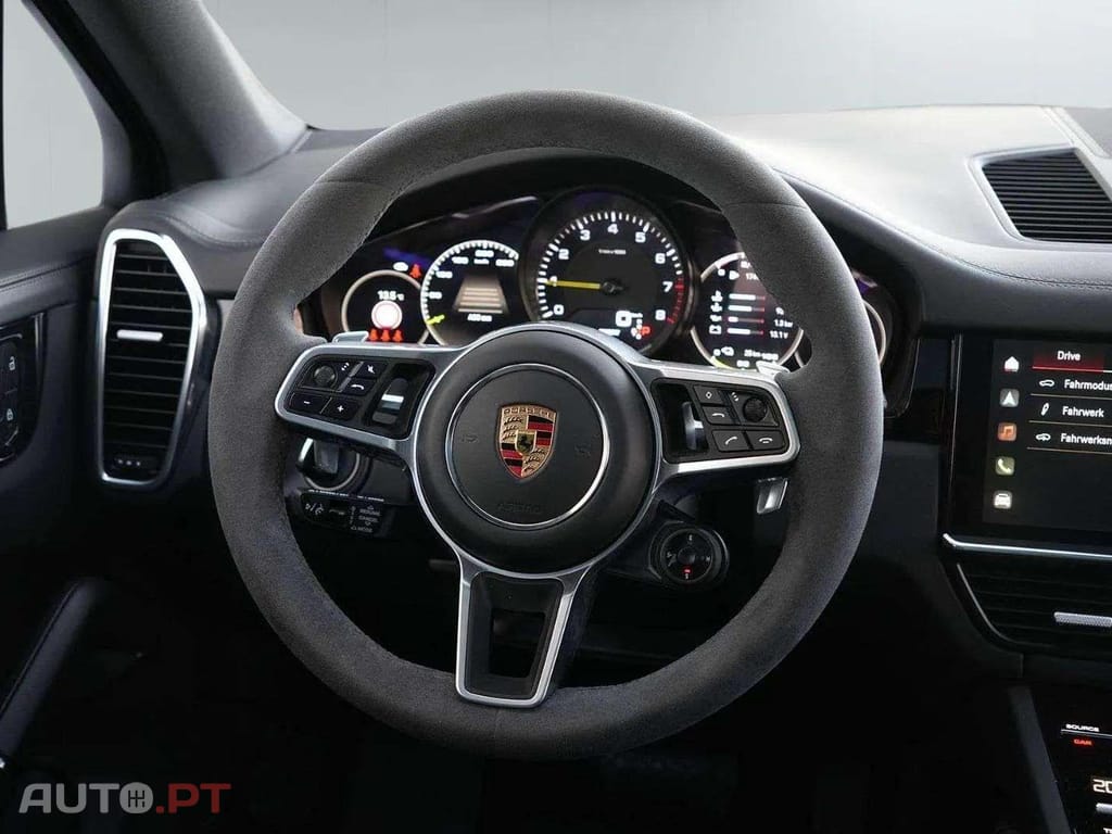 Porsche Cayenne E-Hybrid 