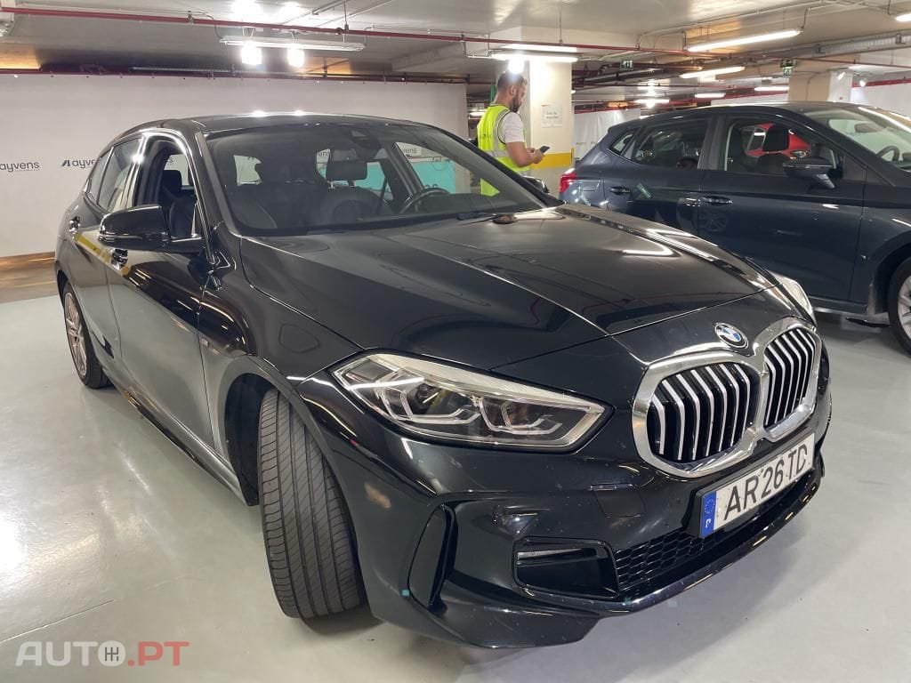 BMW 116 d Pack Desportivo M Auto