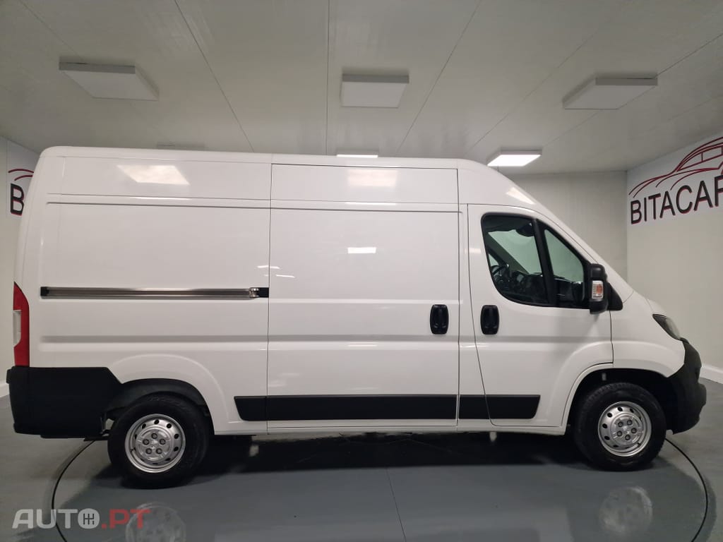 Peugeot Boxer 2.2 BlueHDi 435 L4H2 Premium