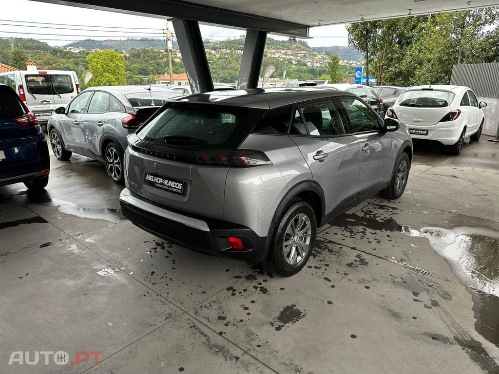 Peugeot E-2008 50 kWh Active Pack
