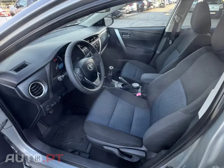 Toyota Auris Touring Sports 1.4 D-4D Active+AC
