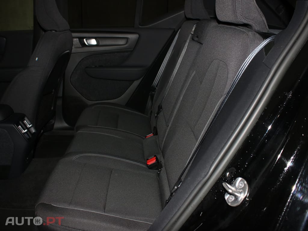 Volvo XC40 Recharge Core